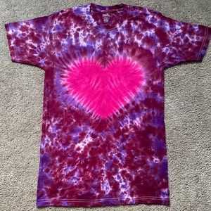 Tie-dye Shirt- Heart